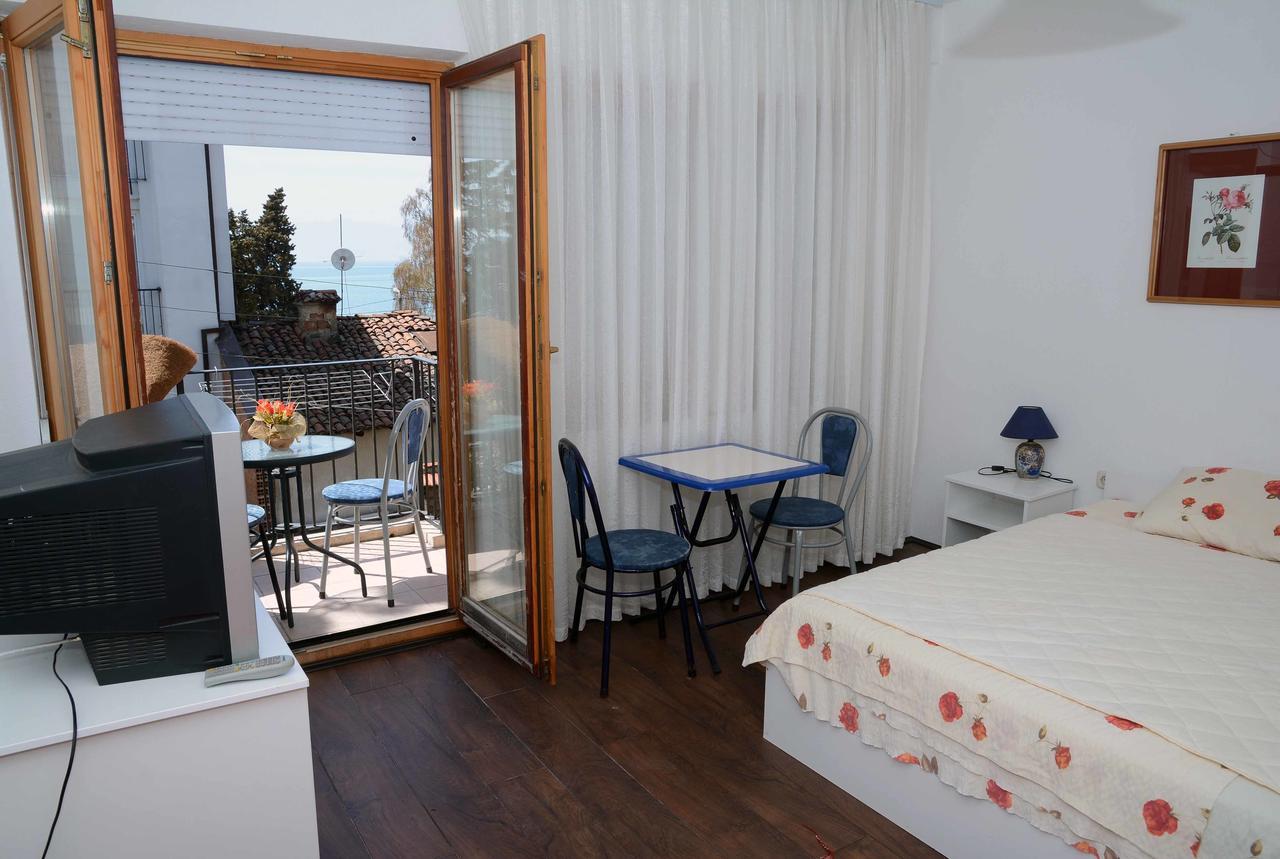 Vila Delfin Ohrid Exterior foto