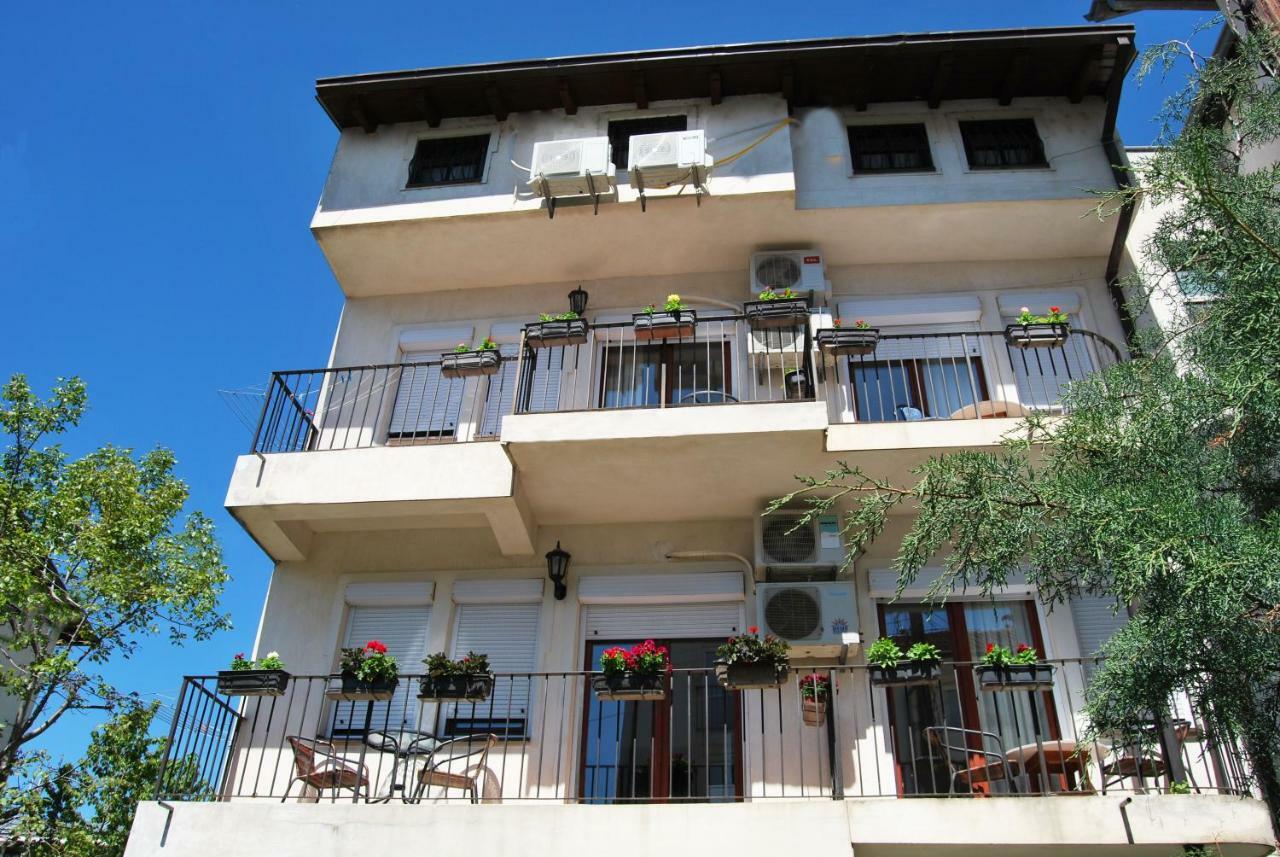Vila Delfin Ohrid Exterior foto